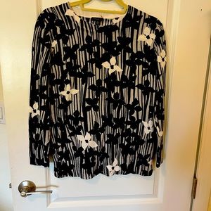 Ann Taylor sweater long sleeved cotton, hardly worn